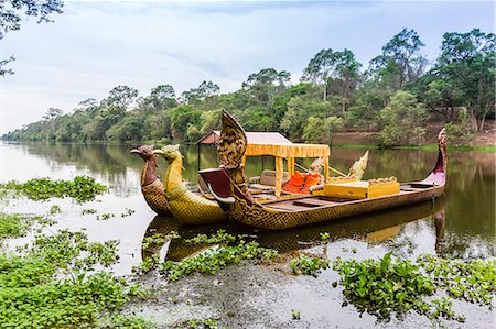 siem reap - Ornate tourist boats near the South Gate at Angkor Thom, Angkor, UNESCO World Heritage Site, Siem Reap Province, Cambodia, Indochina, Southeast Asia, Asia Stock Photo - Rights-Managed, Code: 841-07457069