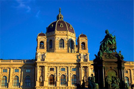 europe monuments - Museum of Art History, Vienna, Austria, Europe Stock Photo - Rights-Managed, Code: 841-07457104