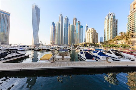 panorama de la ciudad - Cayan Tower, Dubai Marina, Dubai, United Arab Emirates, Middle East Foto de stock - Con derechos protegidos, Código: 841-07457578