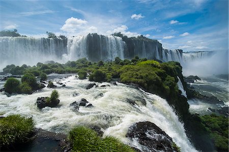 strong (things in nature excluding animals) - Foz de Iguazu (Iguacu Falls), the largest waterfalls in the world, Iguacu National Park, UNESCO World Heritage Site, Brazil, South America Foto de stock - Con derechos protegidos, Código: 841-07457596