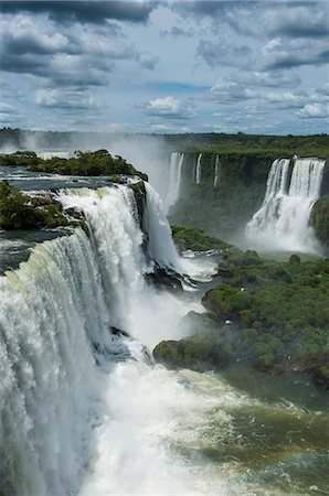 simsearch:841-06501567,k - Foz de Iguazu (Iguacu Falls), the largest waterfalls in the world, Iguacu National Park, UNESCO World Heritage Site, Brazil, South America Foto de stock - Con derechos protegidos, Código: 841-07457599