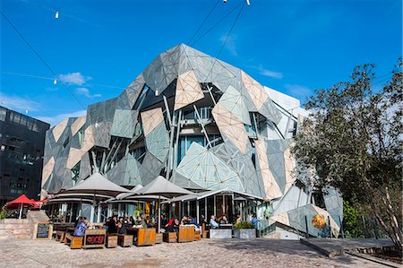 place publique - Australian Centre for the Moving Image at the Federation Square, Melbourne, Victoria, Australia, Pacific Photographie de stock - Rights-Managed, Code: 841-07457665