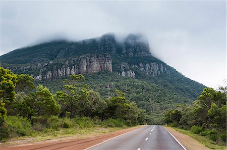 simsearch:841-02831732,k - Road leading to the Grampians National Park, Victoria, Australia, Pacific Photographie de stock - Rights-Managed, Code: 841-07524004