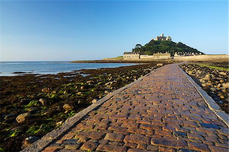 st michael's mount - Causeway to St. Michaels Mount, Penzance, Cornwall, England, United Kingdom, Europe Foto de stock - Con derechos protegidos, Código: 841-07524023