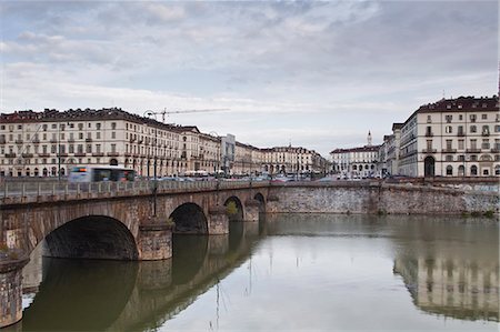 stone arch bridge - Piazza Vittorio Veneto and the river Po, Turin, Piedmont, Italy, Europe Stock Photo - Rights-Managed, Code: 841-07524058