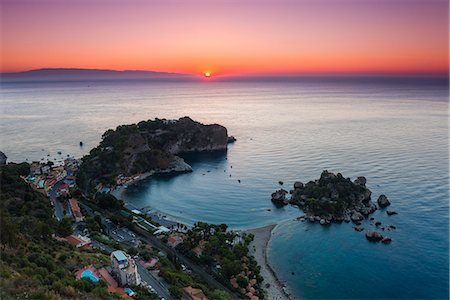 Isola Bella Beach and Isola Bella Island at sunrise, Taormina, Sicily, Italy, Mediterranean, Europe Photographie de stock - Rights-Managed, Code: 841-07523272