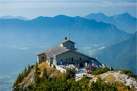 simsearch:841-07523669,k - Eagle's Nest, Kehlsteinhaus, Hitler's lair at Berchtesgaden in the Bavarian Alps, Germany Foto de stock - Con derechos protegidos, Código: 841-07523668