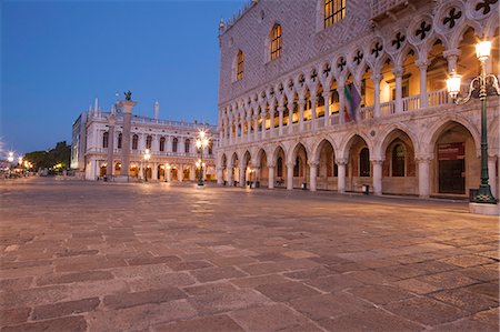 doges palace - Doge's Palace on Piazza San Marco, Venice, UNESCO World Heritage Site, Veneto, Italy, Europe Stock Photo - Rights-Managed, Code: 841-07523853