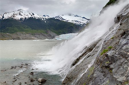 Nugget Falls at Mendenhall Glacier, Juneau, Alaska, United States of America, North America Foto de stock - Con derechos protegidos, Código: 841-07523935