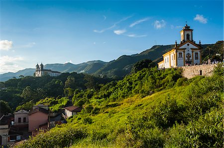 Churches above Ouro Preto, UNESCO World Heritage Site, Minas Gerais, Brazil, South America Foto de stock - Con derechos protegidos, Código: 841-07523975