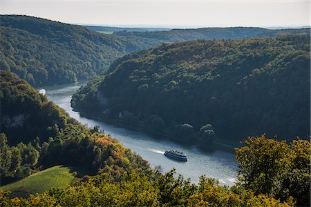 danubio - View over the River Danube breakthrough near Weltenburg Monastery, Bavaria, Germany, Europe Foto de stock - Con derechos protegidos, Código: 841-07523973