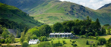 simsearch:862-03731192,k - Cottages in Langdale Pass surrounded by Langdale Pikes in the Lake District National Park, Cumbria, UK Photographie de stock - Rights-Managed, Code: 841-07540519