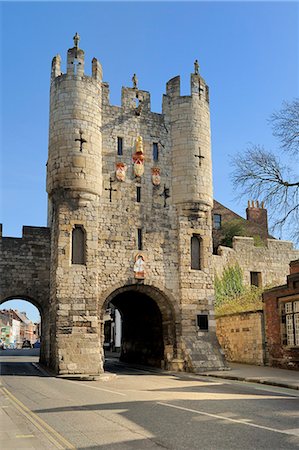 simsearch:841-06344965,k - Micklegate Bar, a Medieval gateway housing a museum, York, Yorkshire, England, United Kingdom, Europe Fotografie stock - Rights-Managed, Codice: 841-07541087