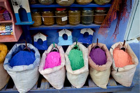Bag of powdered pigments to make paint, Chefchaouen, Morocco, North Africa, Africa Photographie de stock - Rights-Managed, Code: 841-07541181