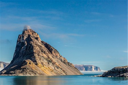 simsearch:841-07589825,k - Fog lifting on the steep cliffs of Icy Arm, Baffin Island, Nunavut, Canada, North America Stock Photo - Rights-Managed, Code: 841-07589822