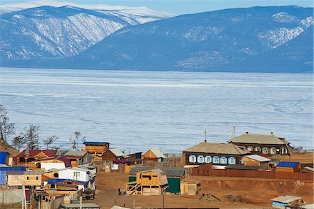 russie - Khoujir, Maloe More (Little Sea), frozen lake during winter, Olkhon island, Lake Baikal, UNESCO World Heritage Site. Irkutsk Oblast, Siberia, Russia, Eurasia Photographie de stock - Rights-Managed, Code: 841-07590083