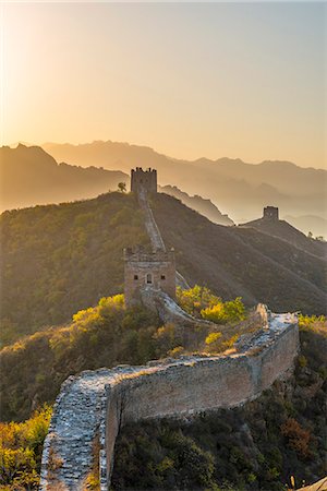 simsearch:6119-09134952,k - Great Wall of China, UNESCO World Heritage Site, dating from the Ming Dynasty, section looking towards Simatai, Jinshanling, Luanping County, Hebei Province, China, Asia Photographie de stock - Rights-Managed, Code: 841-07590492