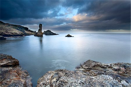 scotland coastal - Rock and Spindle on the Fife coast near St. Andrews, Fife, Scotland, United Kingdom, Europe Stock Photo - Rights-Managed, Code: 841-07590530