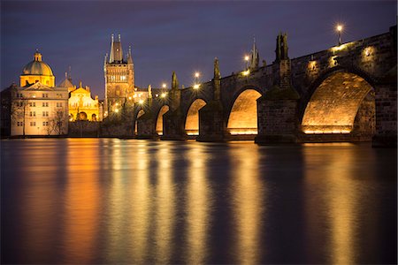 river vltava - Charles Bridge and River Vltava, Prague, UNESCO World Heritage Site, Czech Republic, Europe Stock Photo - Rights-Managed, Code: 841-07590562