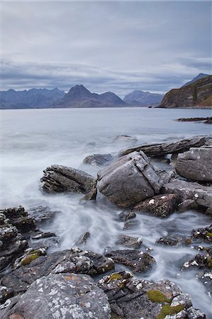 The view over Loch Scavaig towards the Cuillin Hills on the Isle of Skye, Inner Hebrides, Scotland, United Kingdom, Europe Foto de stock - Con derechos protegidos, Código: 841-07590579