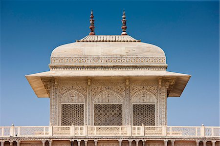 Tomb of Etimad Ud Doulah, 17th Century Mughal tomb built 1628, Agra, India Stockbilder - Lizenzpflichtiges, Bildnummer: 841-07600076