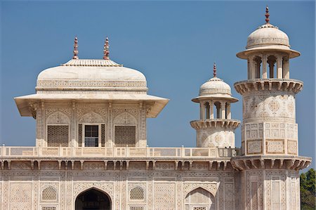 Tomb of Etimad Ud Doulah, 17th Century Mughal tomb built 1628, Agra, India Stock Photo - Rights-Managed, Code: 841-07600078