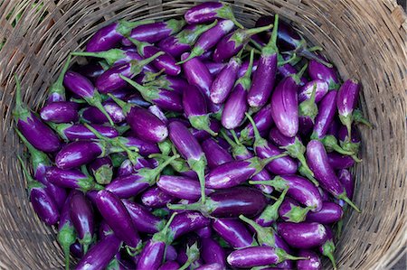 Fresh aubergines on sale at market stall in Varanasi, Benares, India Stock Photo - Rights-Managed, Code: 841-07600072