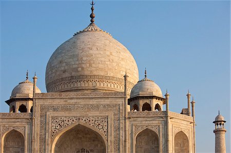 Iwans of The Taj Mahal mausoleum, western view detail diamond facets with bas relief marble, Uttar Pradesh, India Stock Photo - Rights-Managed, Code: 841-07600088