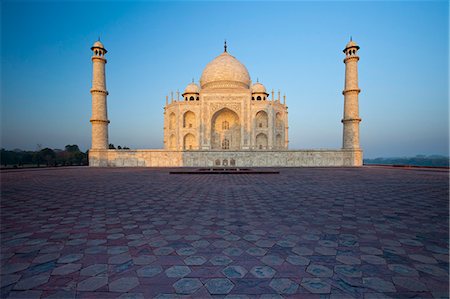 The Taj Mahal mausoleum eastern view (viewed from Taj Mahal Mosque), Uttar Pradesh, India Stock Photo - Rights-Managed, Code: 841-07600083