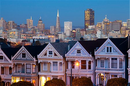 famous place in california - Victorian houses (Painted Ladies) and Financial District,  Alamo Square, San Francisco, California, United States of America, North America Stock Photo - Rights-Managed, Code: 841-07653114