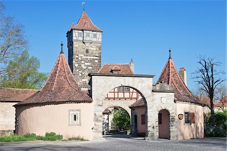 simsearch:841-05783326,k - Town gate and Rodertor gate, Rothenburg ob der Tauber, Romantic Road (Romantische Strasse), Franconia, Bavaria, Germany, Europe Foto de stock - Con derechos protegidos, Código: 841-07653115