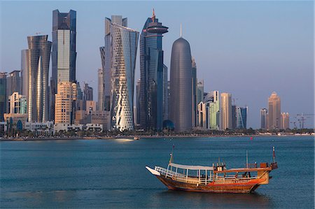 simsearch:841-07205577,k - New skyline of the West Bay central financial district of Doha, Qatar, Middle East Stock Photo - Rights-Managed, Code: 841-07653279