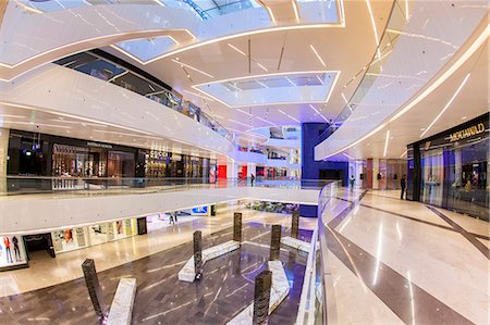 Al Hamra Tower, completed in 2011 includes a luxury business and shopping center, Kuwait City, Kuwait, Middle East Stock Photo - Rights-Managed, Code: 841-07653297