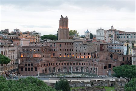 rome - Via dei Fori Imperiali and Trajan's Forum ruins seen from Vittoriano monument, Rome, Lazio, Italy, Europe Photographie de stock - Rights-Managed, Code: 841-07653443