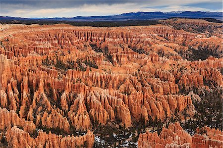 Silent City hoodoos, cloudy winter early morning, Bryce Amphitheatre, Bryce Point, Bryce Canyon National Park, Utah, United States of America, North America Photographie de stock - Rights-Managed, Code: 841-07673349