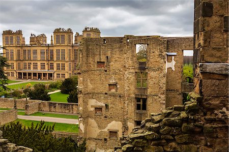 derbyshire uk - Aerial view from the Old Hall of its replacement, Hardwick Hall, near Chesterfield, Derbyshire, England, United Kingdom, Europe Stock Photo - Rights-Managed, Code: 841-07673371