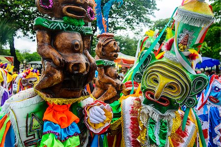 santo domingo - Colourful dressed participants in the Carneval (Carnival) in Santo Domingo, Dominican Republic, West Indies, Caribbean, Central America Foto de stock - Con derechos protegidos, Código: 841-07673462