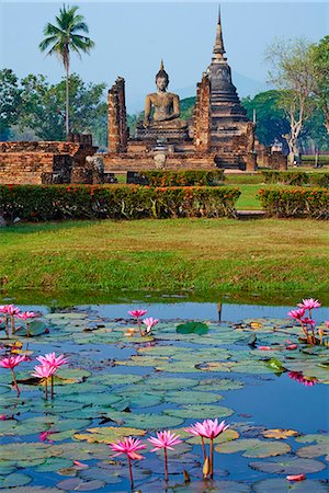 famous statues of buddha - Wat Mahatat, Sukhothai Historical Park, UNESCO World Heritage Site, Sukhothai, Thailand, Southeast Asia, Asia Stock Photo - Rights-Managed, Code: 841-07673520