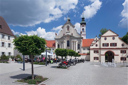 simsearch:841-07653140,k - Street cafe in front of Baroque cathedral, Zwiefalten Monastery, Swabian Alb, Baden Wurttemberg, Germany, Europe Stock Photo - Rights-Managed, Code: 841-07781965