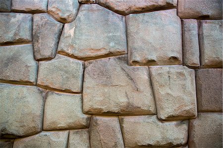 simsearch:851-02962433,k - The Inca wall at Hathunrumiyoq Street, las piedras del los 12 angulos (Stone of 12 Angles), Cuzco, UNESCO World Heritage Site, Peru, South America Foto de stock - Con derechos protegidos, Código: 841-07782385