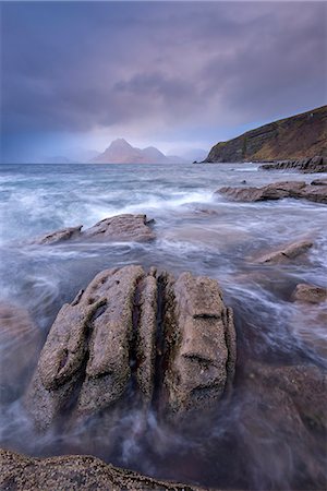 simsearch:841-05847603,k - Dramatic coastline of Elgol, looking across to the Cuillins, Isle of Skye, Inner Hebrides, Scotland, United Kingdom, Europe Foto de stock - Con derechos protegidos, Código: 841-07782508