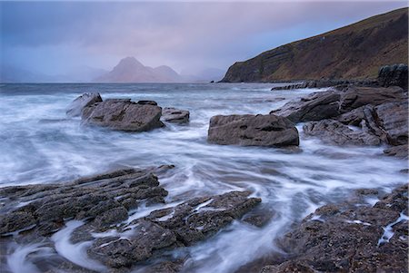 simsearch:841-03064693,k - Dramatic coastline of Elgol, looking across to the Cuillins, Isle of Skye, Inner Hebrides, Scotland, United Kingdom, Europe Fotografie stock - Rights-Managed, Codice: 841-07782509