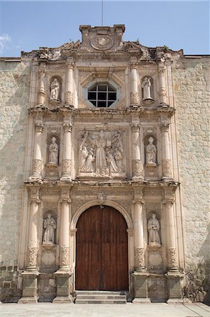 simsearch:841-03868580,k - Temple and Convent of Saint Agustin, constructed in 1586, Oaxaca City, Oaxaca, Mexico, North America Stock Photo - Rights-Managed, Code: 841-07782593
