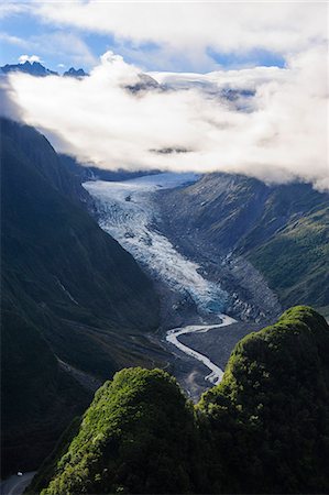 Aerial of Fox Glacier, Westland Tai Poutini National Park, South Island, New Zealand, Pacific Photographie de stock - Rights-Managed, Code: 841-07782693