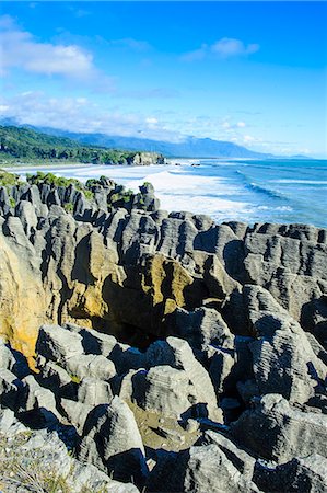 parque nacional paparoa - Beautiful rock formation, Pancake Rocks, Paparoa National Park, West Coast, South Island, New Zealand, Pacific Foto de stock - Con derechos protegidos, Código: 841-07782755
