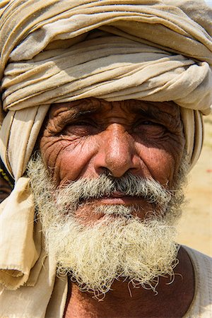 eritrea photography - Rashaida man in the desert around Massawa, Eritrea, Africa Stock Photo - Rights-Managed, Code: 841-07782928