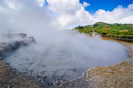 simsearch:841-06341204,k - Smoking Sikidang Crater, Dieng Plateau, Java, Indonesia, Southeast Asia, Asia Photographie de stock - Rights-Managed, Code: 841-07782969