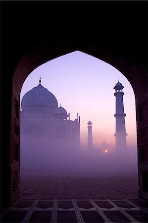 Taj Mahal at sunrise, UNESCO World Heritage Site, Agra, Uttar Pradesh, India, Asia Fotografie stock - Rights-Managed, Codice: 841-07782995