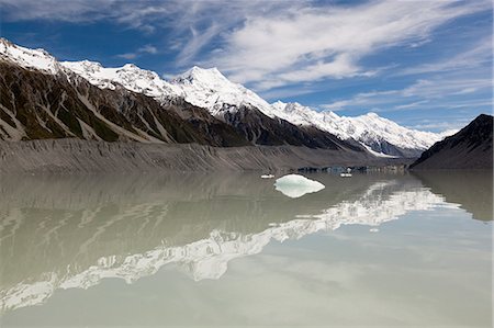 Mount Cook and Southern Alps, Tasman Lake, Mount Cook National Park, UNESCO World Heritage Site, Canterbury region, South Island, New Zealand, Pacific Photographie de stock - Rights-Managed, Code: 841-07783078