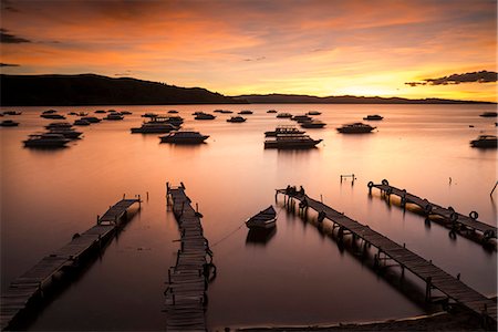 Jetties on Cobacabana Beach at dusk, Copacabana, Lake Titicaca, Bolivia, South America Photographie de stock - Rights-Managed, Code: 841-07783124